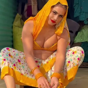 Hot Desi Bhabhi in Yellow Punjabi Attire